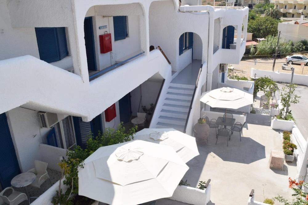 Attica Hotel Ephie Vathí Zewnętrze zdjęcie