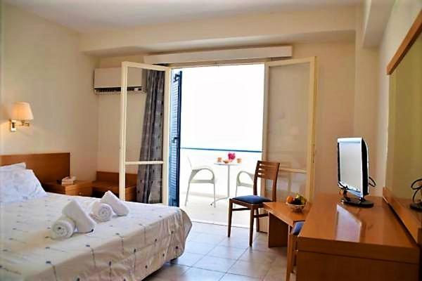 Attica Hotel Ephie Vathí Zewnętrze zdjęcie